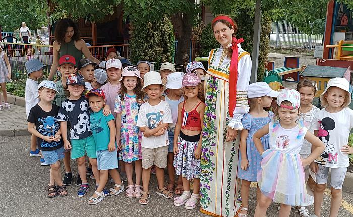 Праздник флага в детском саду.