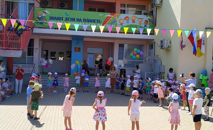 Праздник лета в детском саду